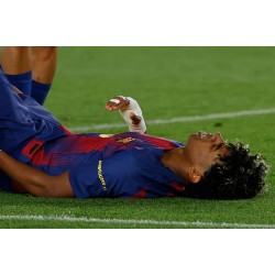 Rangaistuspotkusta revähti Lamine Yamalin vasemman puolen takareiden